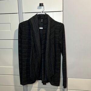 JACOB. XSmall. Cardigan. Stretch. Snaps on back. Extra neck. Black gray. Hood